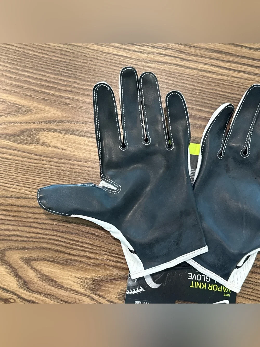 Size 2XL Nike Vapor Knit 2.0 FG CLG - Hydragrip Receiver Gloves White PGF551
